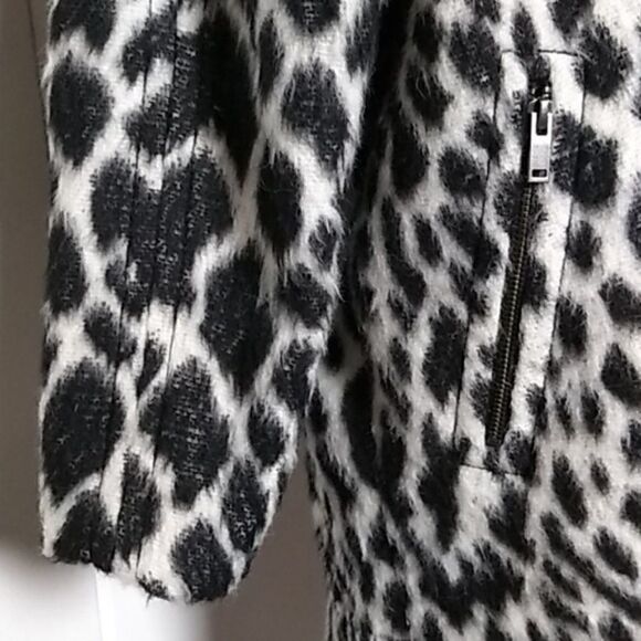 Cheetah Coat, Banana Republic Italian B&W Leopard Coat - M - Picture 2 of 8